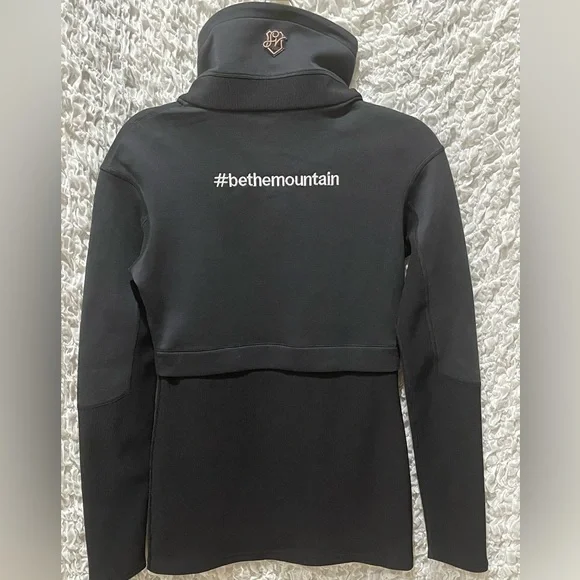 Under Armour Black High-Neck QUARTER ZIP Pullover, GEORGIA STATE TENNIS SIZE SM